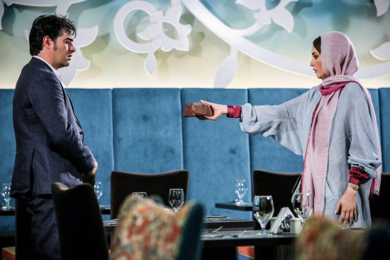 بهنوش طباطبایی و شهاب حسینی در نمایی از "لابی"