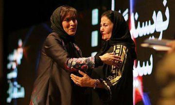 روی سن رفتن پوری بنایی “کیهان” را به واکنش واداشت+عکس – ژورنال سینما