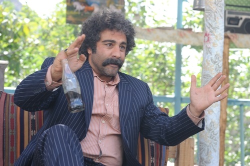 محسن تنابنده در نقش "فتح ا.. خان" در "ایران برگر"