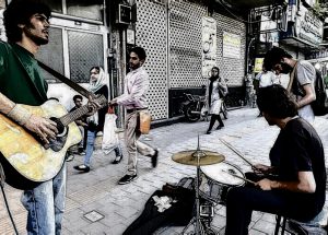 نوازنده+خیابانی