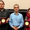 اهدای تندیس یادبود مددکاران اجتماعی ایران به رضا دُرمیشیان و لیلا ارشد برای فیلم «مجبوریم»