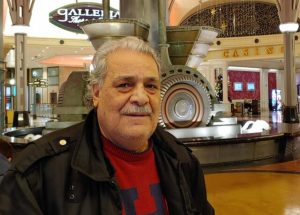علی اکبر مزینانی تهیهکننده و فیلمبردار سینما