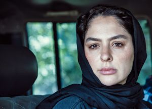 مارال بنی آدم در فیلم در آغوش درخت