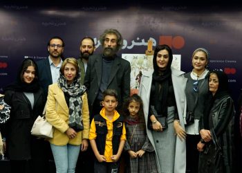 در مراسم رونمایی و اکران افتتاحیه فیلم مطرح شد/ «زندگی و زندگی» در دمای ۵۰ درجه ساخته شد