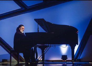 علیرضا عصار هم مجری شد در برنامه کنسرتینو