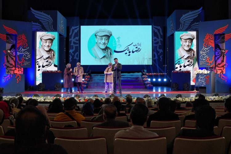 جشنواره فیلم فجر۴۳؛ پررونق، پررسانه و یکی دو نقد