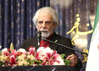 چه فیلم‌هایی از رأی‌گیری مردمی جشنواره فیلم فجر۴۳ حذف میشوند؟/منوچهر شاهسواری هشدار داد   