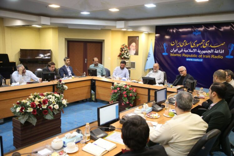 تقویت همکاری میان رادیو و مرکز شعر و موسیقی/ پلی برای همافزایی فرهنگی در سازمان صدا و سیما