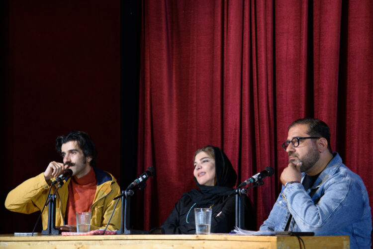 نمایش فیلمتئاتر «عادت هنرورزی»