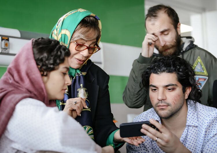 فیلم دو روز دیرتر