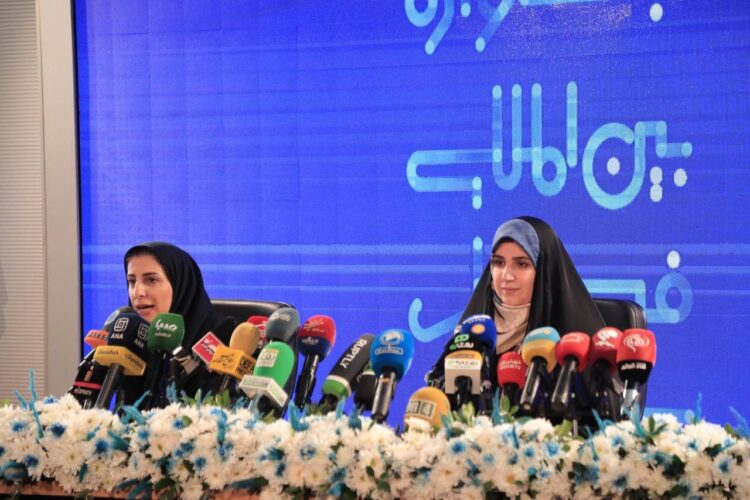 مریم پیرکاری و سارا کبریایی