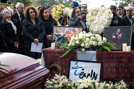 مراسم تدفین بهرام بیضایی در سانفرانسیسکو