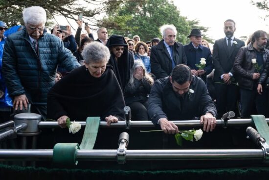 مراسم تدفین بهرام بیضایی در سانفرانسیسکو ی آمریکا