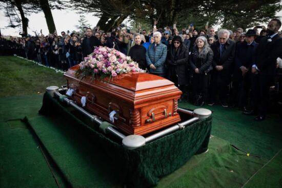 مراسم تدفین بهرام بیضایی در سانفرانسیسکو