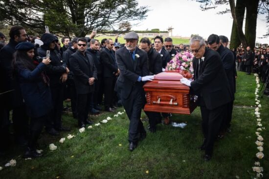 مراسم تدفین بهرام بیضایی در سانفرانسیسکو