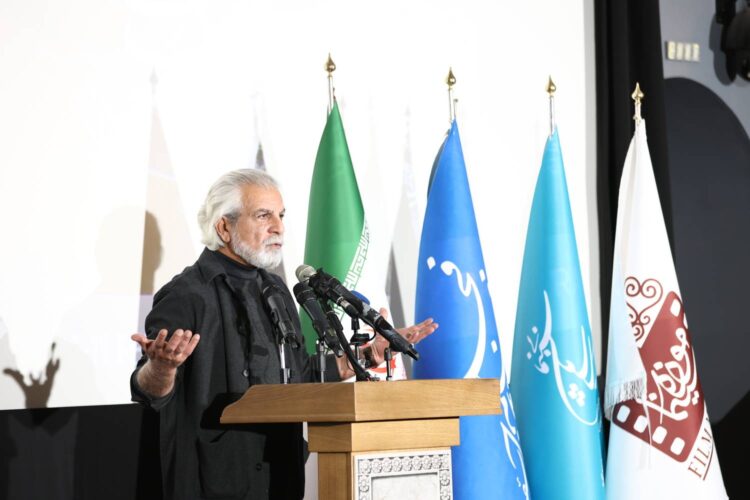 منوچهر شاهسواری