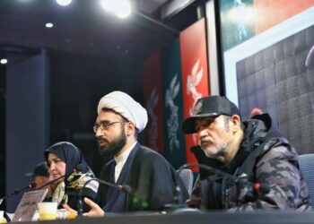 آن روحانی با مهران غفوریان آمد و از پیشنهادِ رضا عطاران گفت!/حجتالاسلام محمدجواد حکمی-طلبهی قمی- در جشنواره فیلم فجر۴۴ چه میکند؟