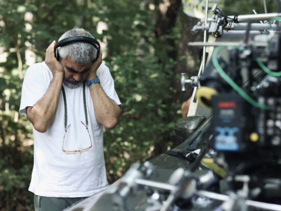 سروش صحت در پشت صحنه فیلم استخر