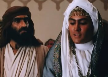 کریم اکبری مبارکه و ویشکا آسایش در نمایی از سریال امام علی