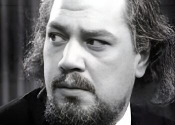 منوچهر فرید
