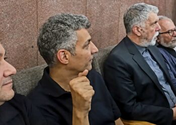 عادل فردوسی‌پور، تله‌ی بوسه و آهِ بابای باران!